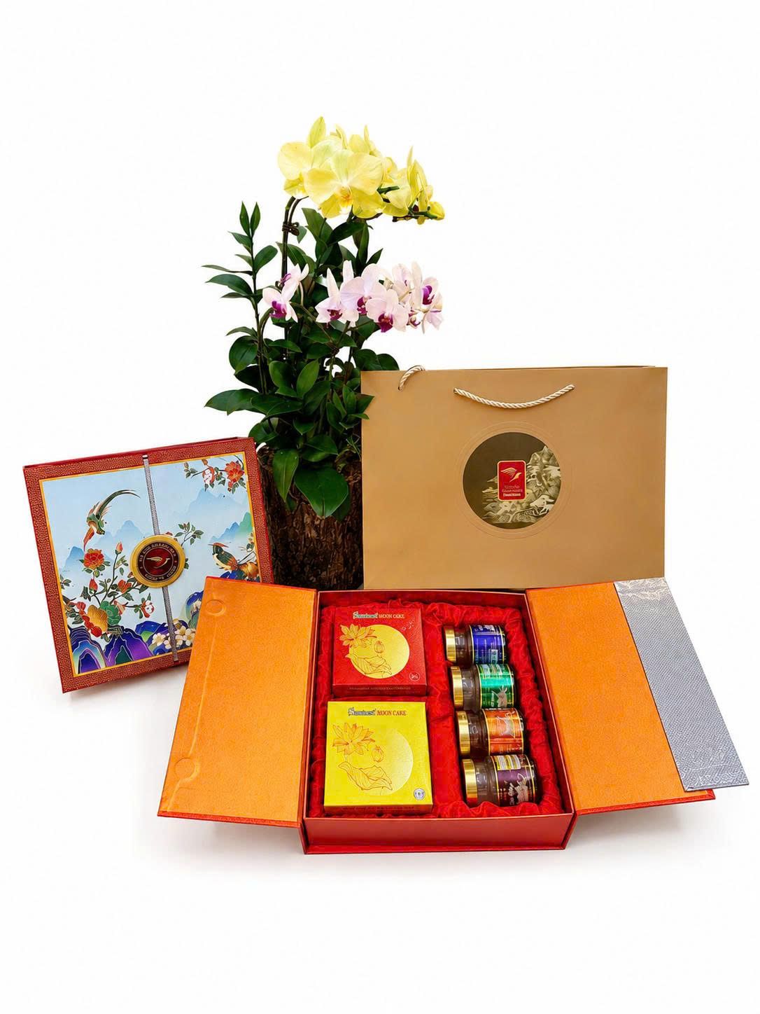 Hộp Quà Lộc Minh Bánh Trung Thu Yến Sào Sanest Khánh Hòa Và Yến Tươi Chưng Sẵn